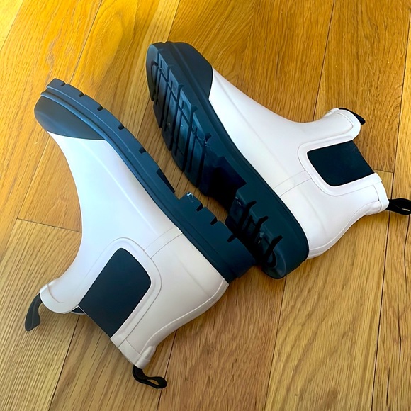 Everlane The Rain Boot Black Pink 10 - Picture 8 of 12